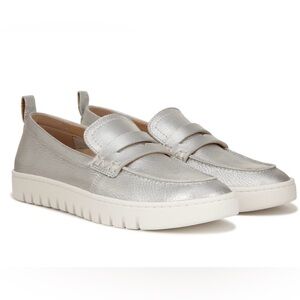 Vionic Uptown Metallic Silver Loafers  Size 8